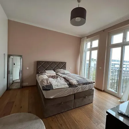 2 Rooms, Hall, Kitchen, Bathroom, 79sqm Appartement